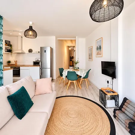 Centro Historico - Best Location, Bright, Spacious & Quiet * Tarragona